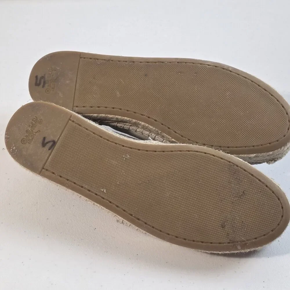 Coach Women Rae Cream Suede Espadrille Flats Size 5B Slip On Shoes Casual Bow